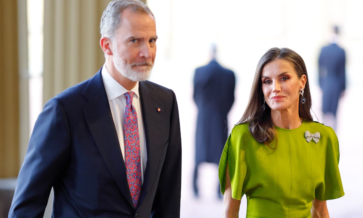 El vestido de Victoria Beckham que lució la reina Letizia: agotado y con lista de espera