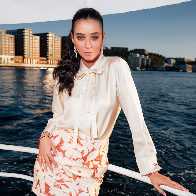 Victoria de Marichalar brilla con una minifalda de lentejuelas en la exclusiva isla 'gastro' de Suecia