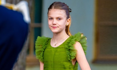 Estelle de Suecia impacta a sus 11 años con un vestido de gala de su madre, la princesa Victoria