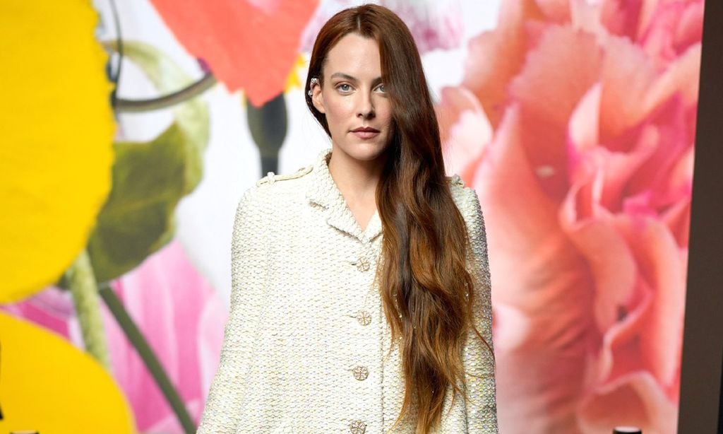 ¿Por qué la actriz Riley Keough, nieta de Elvis Presley, es la nueva embajadora de Chanel?