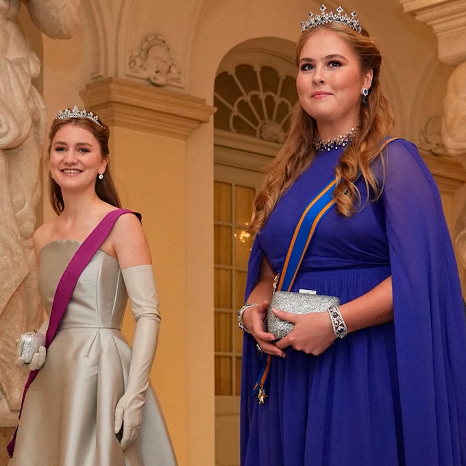 Desfile de tiaras y fabulosos vestidos: la elección de las 'royals' en la cena de gala en Dinamarca