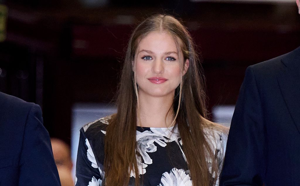 Leonor estrena un minivestido floral por menos de 60 euros en el concierto Premios Princesa de Asturias