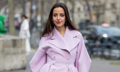Hablamos con Marta Sierra, la 'influencer' de moda más creativa: 'He llegado a viajar con más de 50 looks'
