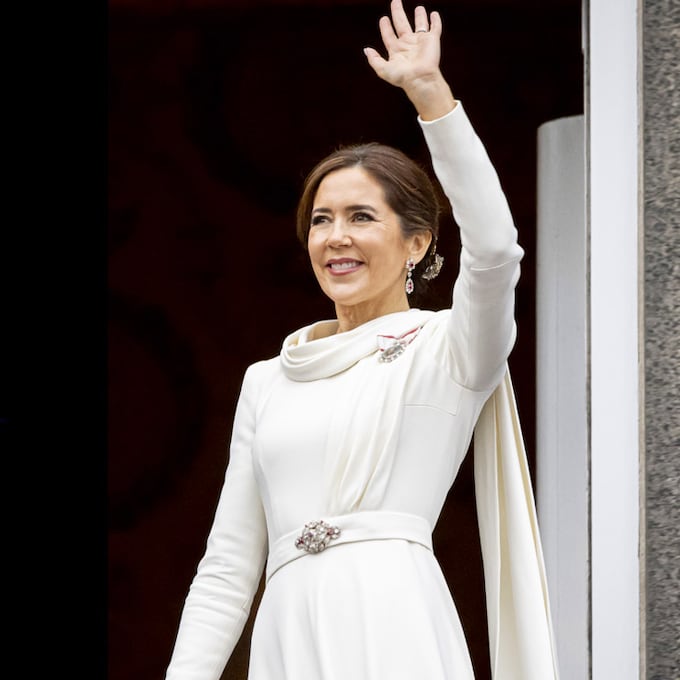 De Mary de Dinamarca a la reina Letizia: cuando las 'royals' visten de blanco en sus citas decisivas