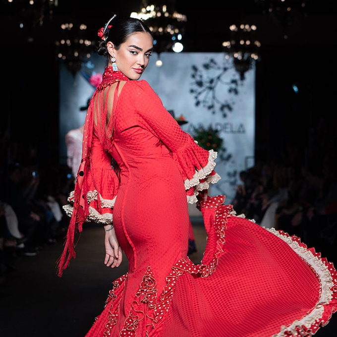 Tendencias en moda flamenca vistas en pasarela que inspirarán tu próximo look de feria
