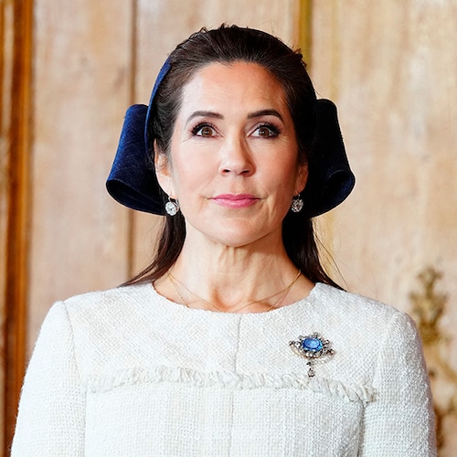 El broche ramillete, la tiara de rubíes y todas las joyas de Mary de Dinamarca en su viaje a Suecia