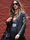 Nueva tendencia: ‘Premamá-roquera’... por Gisele Bündchen