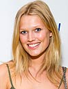 Toni Garrn: “Pido al año nuevo que mi familia tenga salud y poder trabajar mucho”