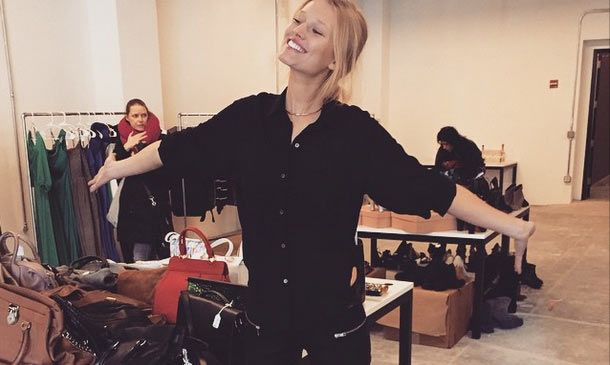 Toni Garrn: su armario a la venta por una causa solidaria
