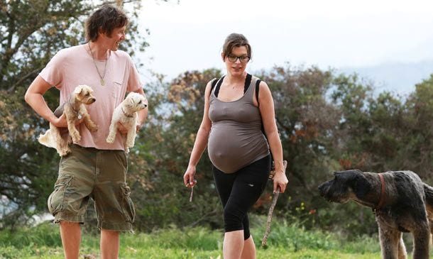 'Baby bump': La dulce (y campestre) espera de Milla Jovovich