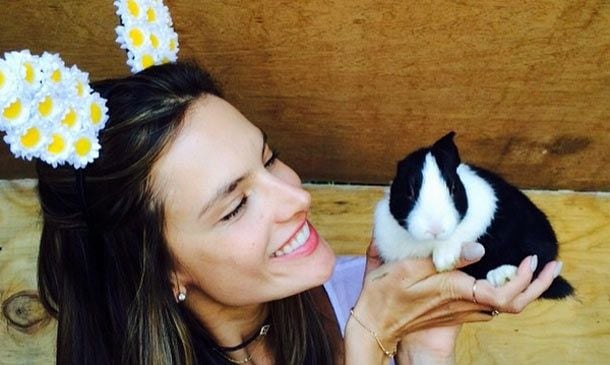 Alessandra Ambrosio, Miranda Kerr o Gisele Bündchen, entre otras 'top', nos felicitan la Pascua