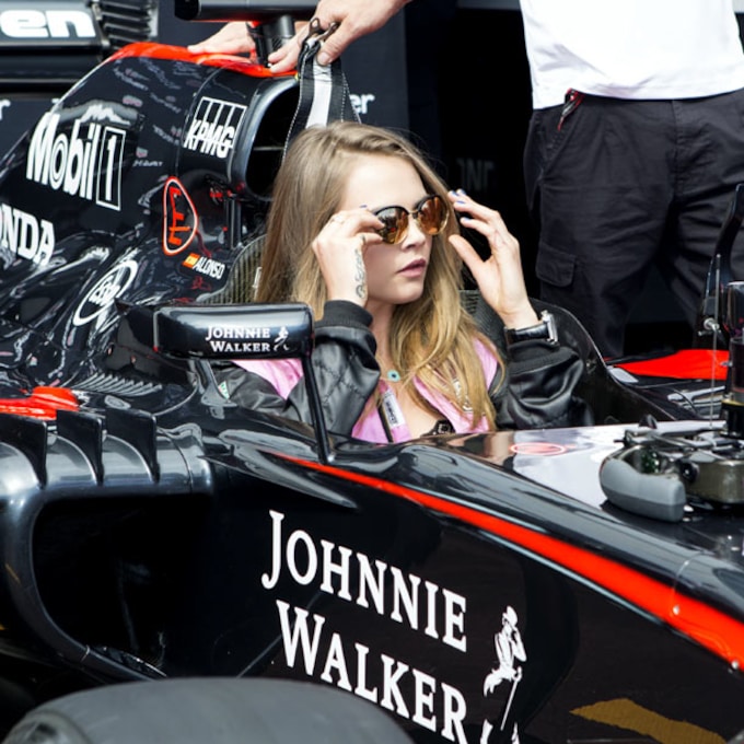 Modelos a ‘toda velocidad’: El GP de Mónaco de Fórmula 1 reúne a unas 'fans' muy estilosas 