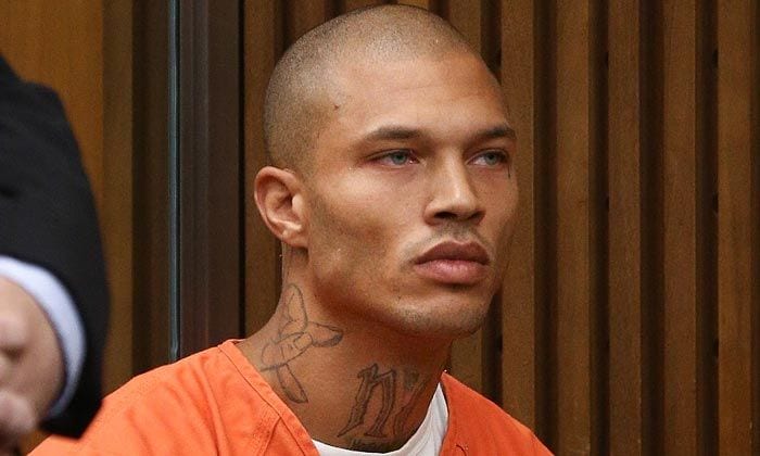 Jeremy Meeks, el preso más 'sexy', sale de la cárcel para ser modelo
