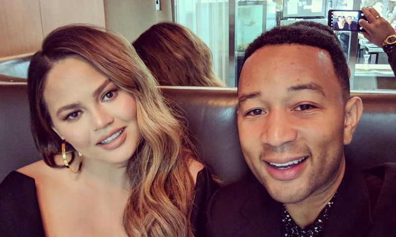 Chrissy Teigen, primera imagen con John Legend tras dar a luz