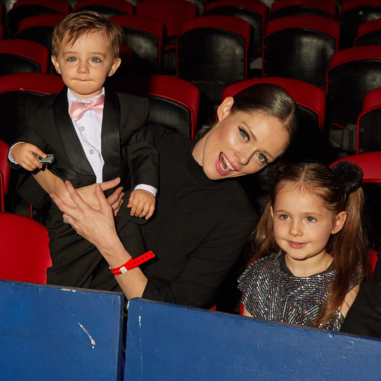 ¡Para comérselo! El hijo de Coco Rocha debuta en la alfombra roja a sus 18 meses