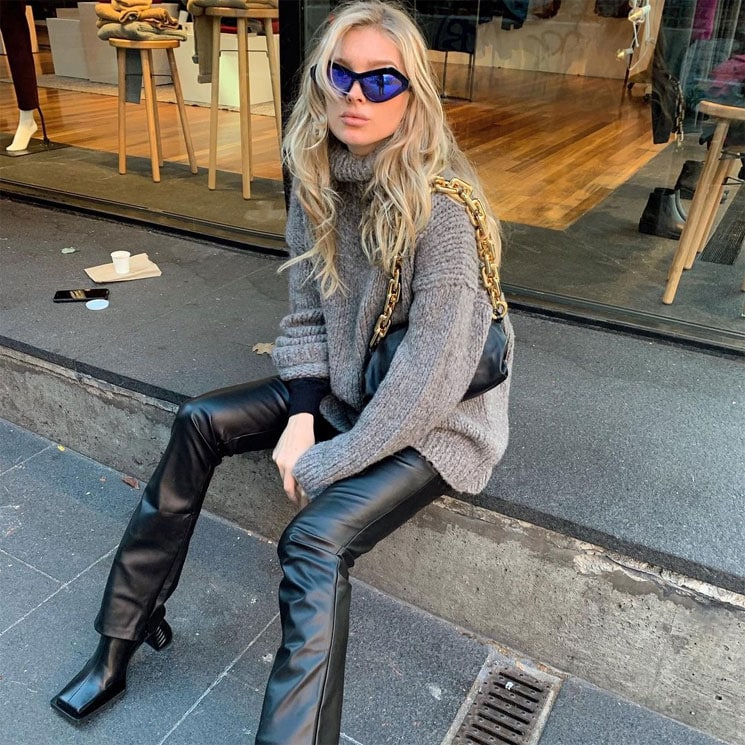 Con sus 'leggins' de cuero por 19 euros, Elsa Hosk confirma embarazada su idilio con Zara