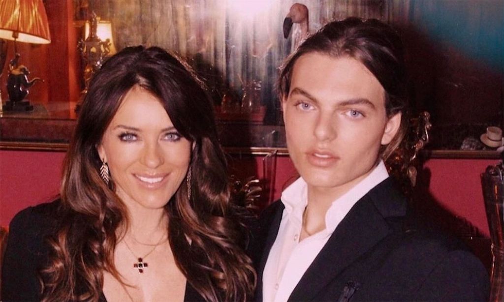 Elizabeth y Damian Hurley, la foto que demuestra que más que madre e hijo ¡son mejores amigos!