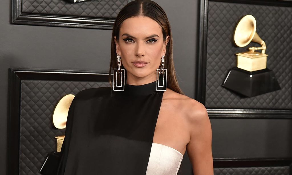 ¿Está Alessandra Ambrosio enamorada de este atractivo modelo?