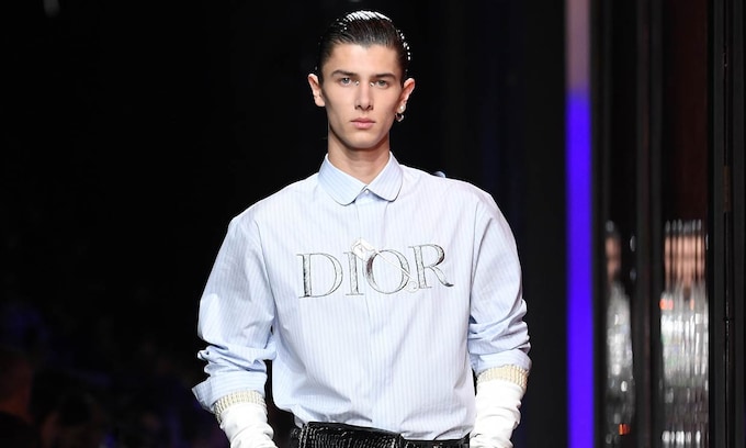 Nicolás de Dinamarca en el desfile de Dior Homme Menswear otoño-invierno