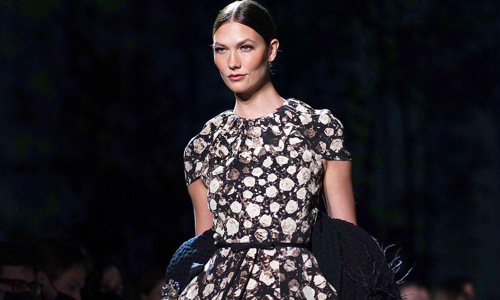 El esperado retorno de Karlie Kloss a la pasarela tras ser mamá