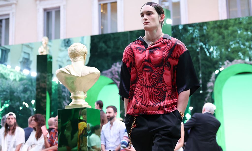 Aurélien Enthoven modelo Versace