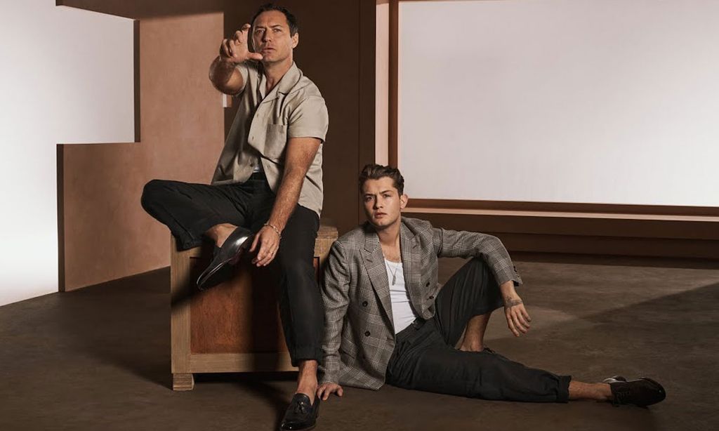 Jude Law y su hijo modelo Rafferty posan juntos en una nueva campaña de moda