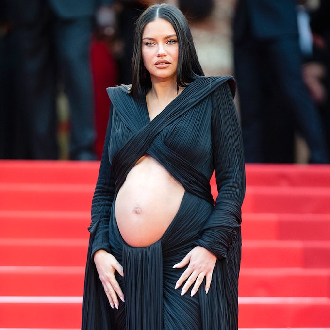 Adriana Lima y otras ocho supermodelos que han tenido un hijo en 2022