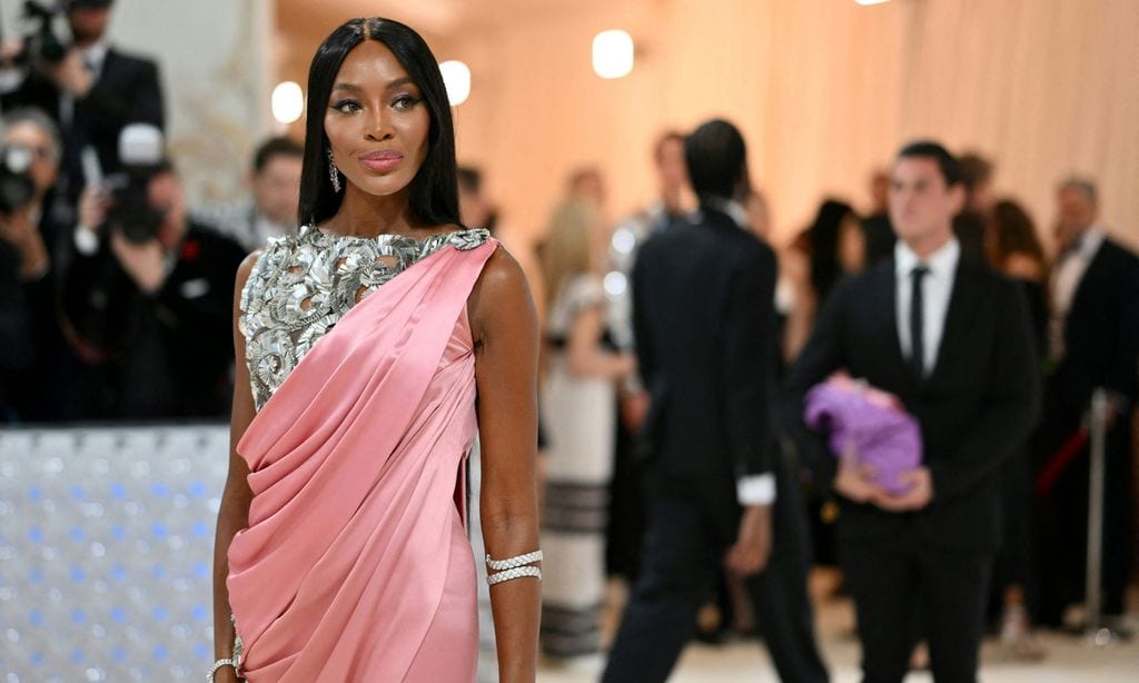 La eterna Naomi Campbell, una supermodelo entre la polémica, el éxito y la maternidad