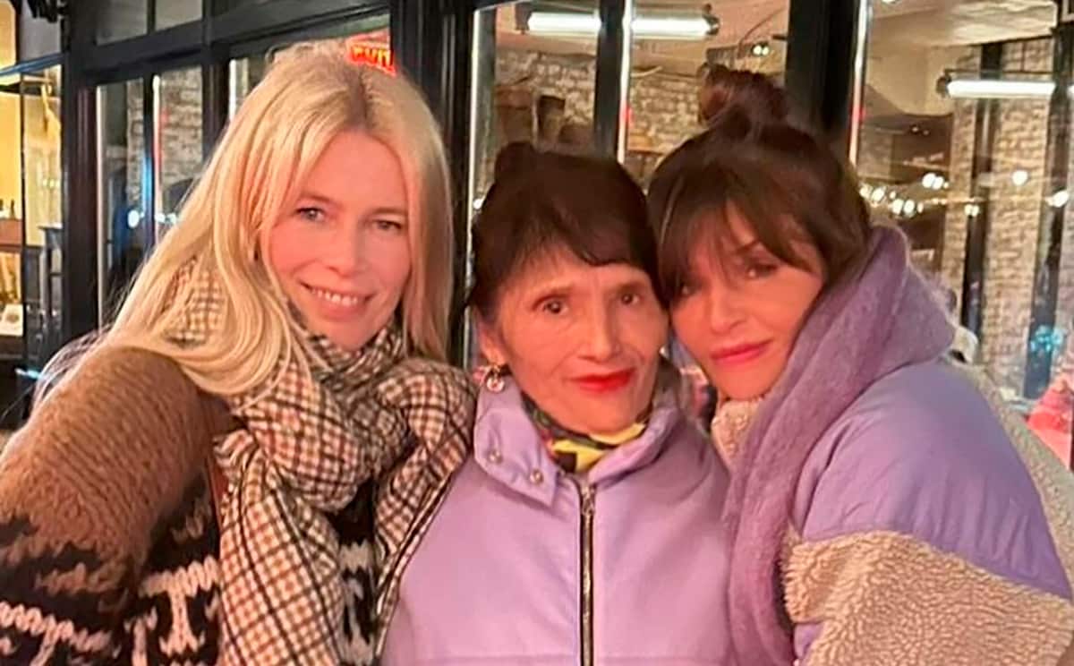 La 'top models' Claudia Schiffer y Helena Christensen se van de cena por Nueva York