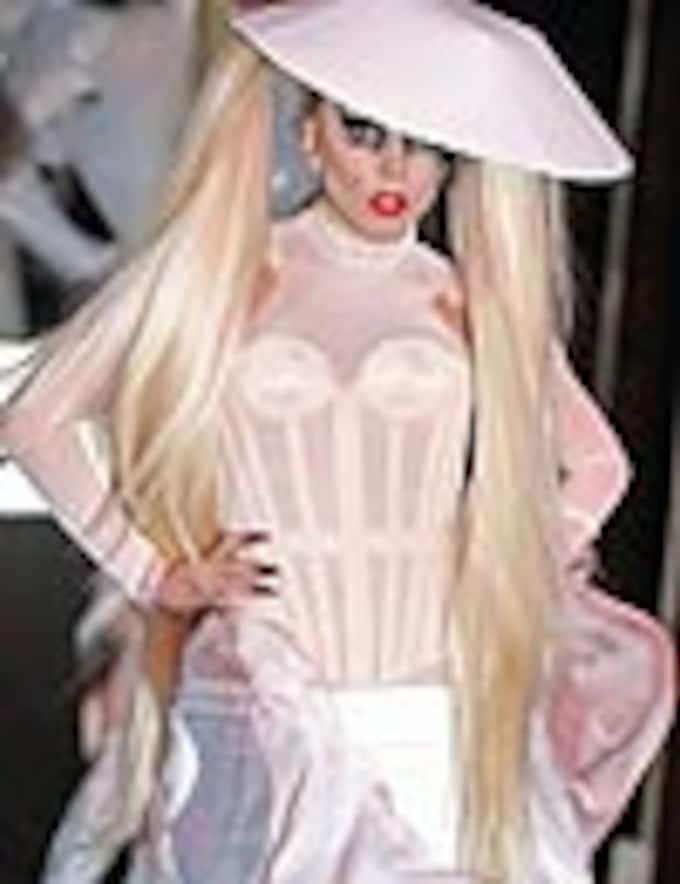 Lady Gaga debuta… ¡como modelo de pasarela!