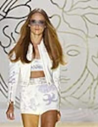 Dolce & Gabbana, Versace, Salvatore Ferragamo... Así son sus propuestas para primavera-verano 2012