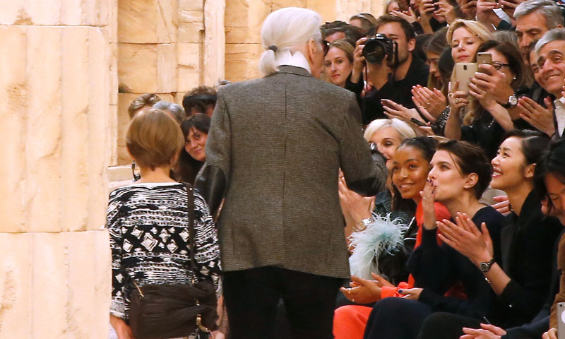 Karl Lagerfeld rediseña su 'front row' con acento español