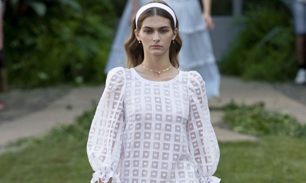 La primavera etérea de Luisa Beccaria o el armario soñado de novias e invitadas