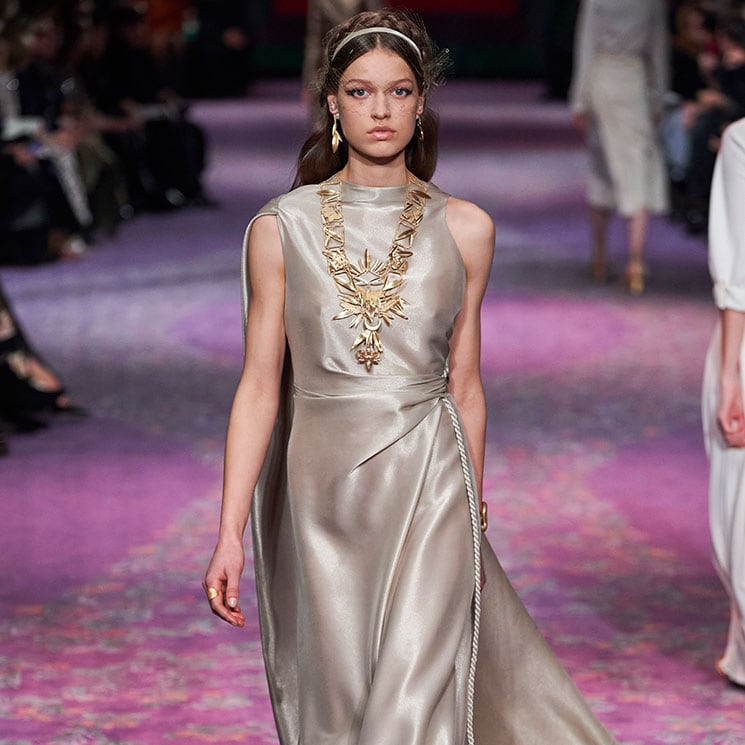 '¿Y si las mujeres dominasen el mundo?': Dior presenta su colección más poderosa en París