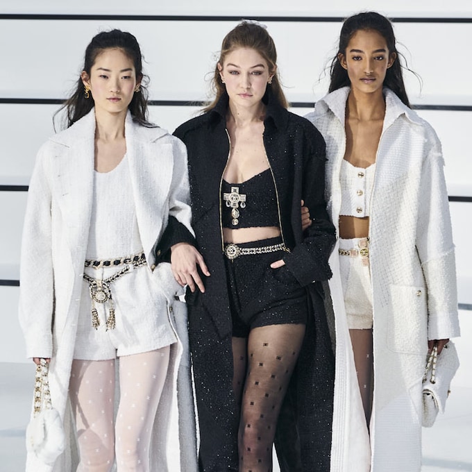 Chanel se desliga de Karl Lagerfeld con un 'romanticismo sin florituras'