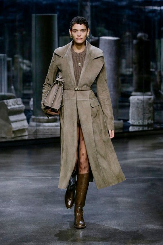  Milan  Fashion  Week  el desfile de Fendi Oto o Invierno 