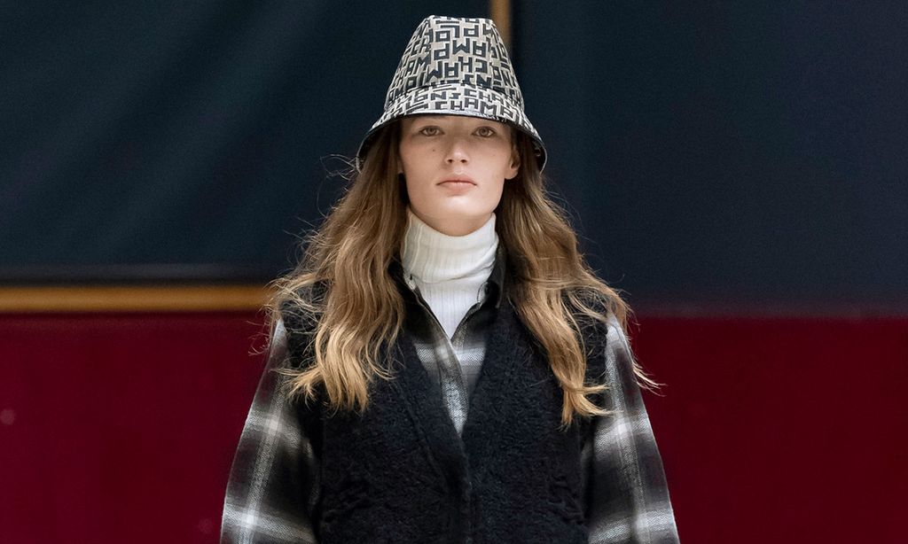 Longchamp y la logomanía que da forma a su visión ecuestre del próximo otoño