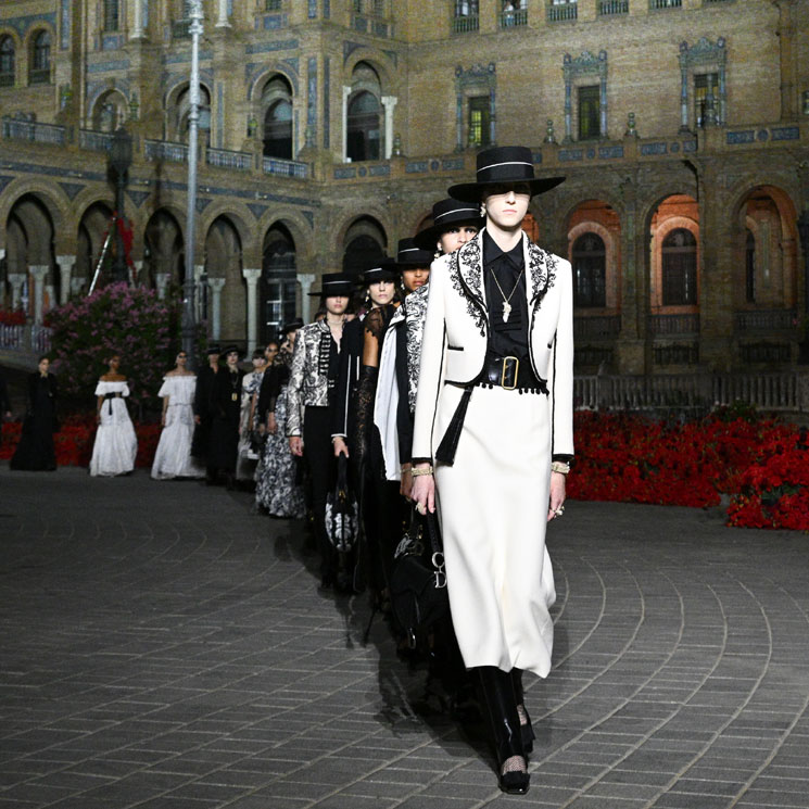 Entre millones de flores y flamenco, Dior presenta en Sevilla su colección Crucero 2023