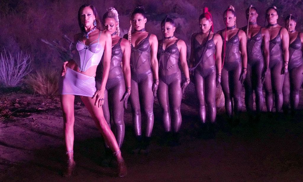 Irina Shayk, Anitta y los fotones del esperado desfile de lencería de Rihanna