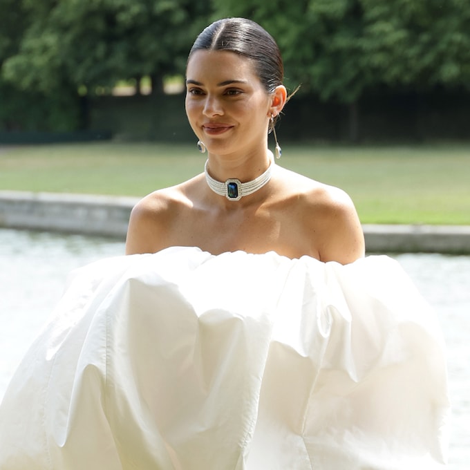 El 'show' viral de Jacquemus en Versalles que ha unido a Kendall Jenner con Diana de Gales