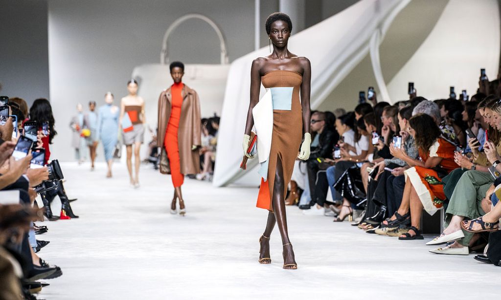 El homenaje de Fendi a Roma para una primavera con mucho color