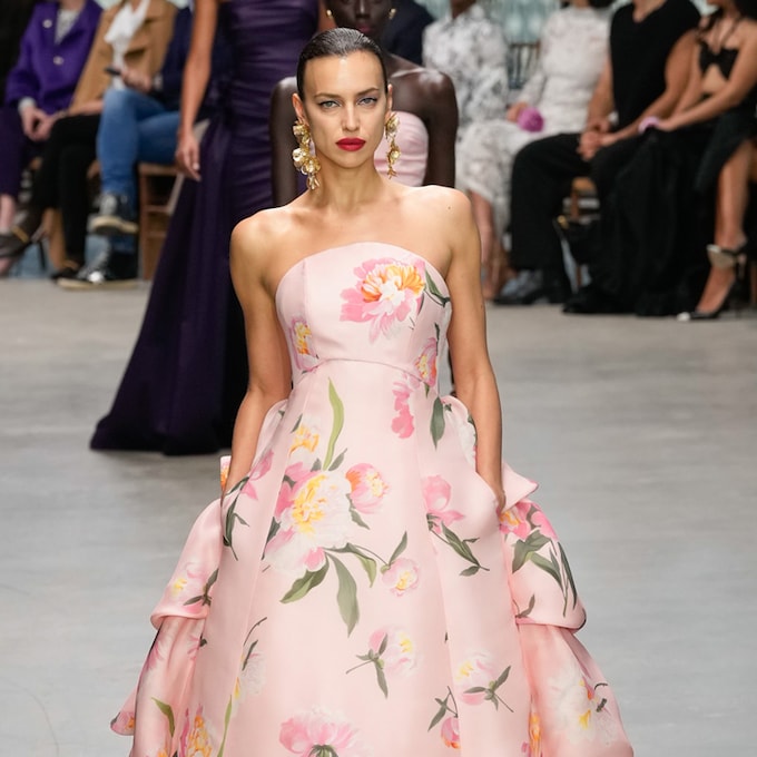 Carolina Herrera conquista Nueva York con una colección fiel al estilo de la icónica diseñadora