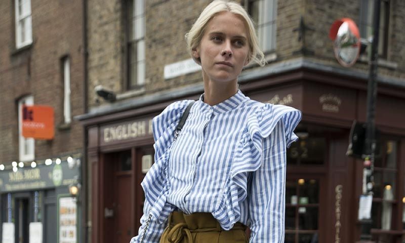 Camisa de volantes: 5 formas de combinarlas esta temporada