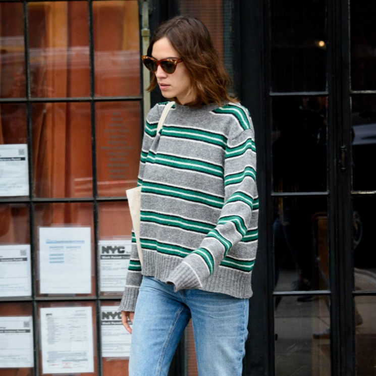 Cómo llevan el jersey 'oversize' Alexa Chung y otras influyentes de la moda 