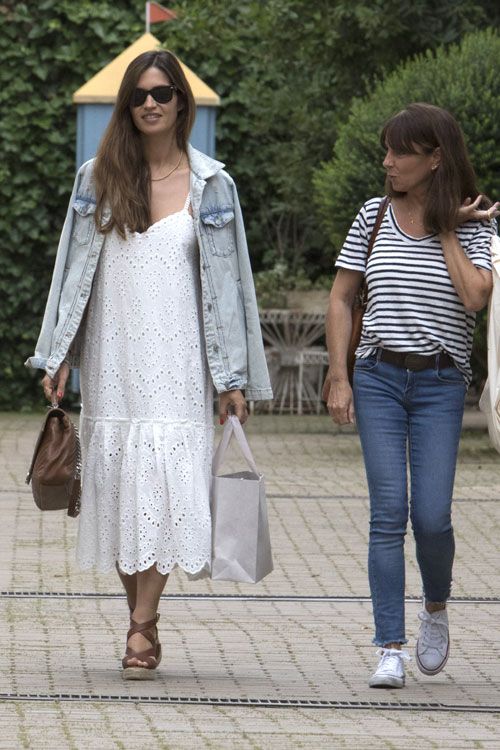 Lo más destacado del último look de Sara Carbonero no es su Lo más destacado del último look de Sara Carbonero no es su