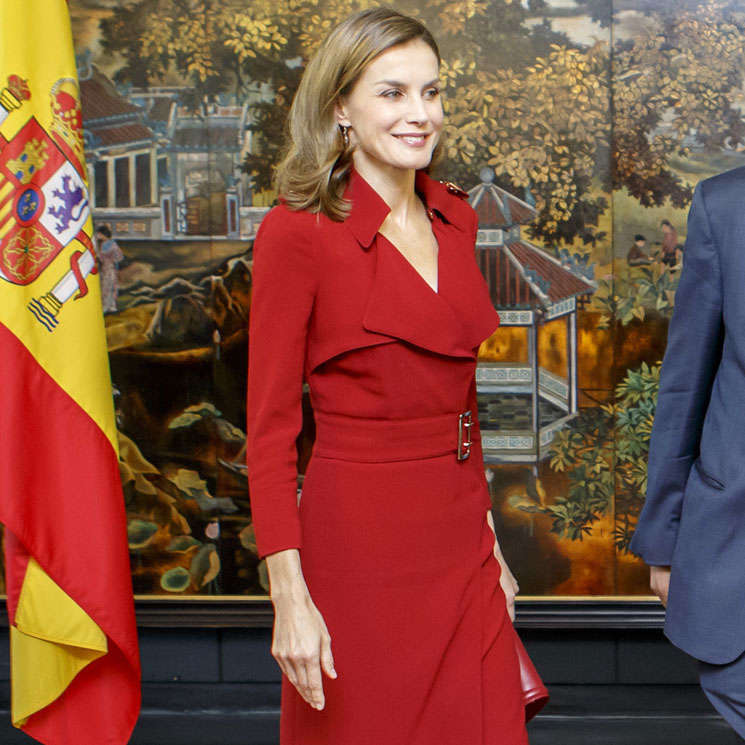 Sus básicos de Zara y otros trucos de estilista  de la reina Letizia