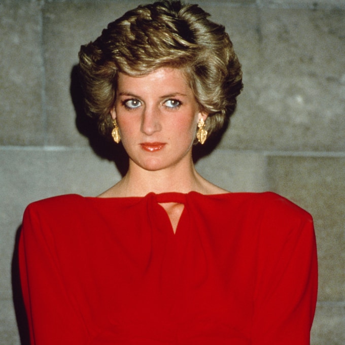 Zara rescata los básicos que convirtieron a Diana de Gales en un icono
