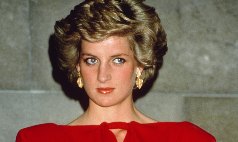 Zara rescata los básicos que convirtieron a Diana de Gales en un icono