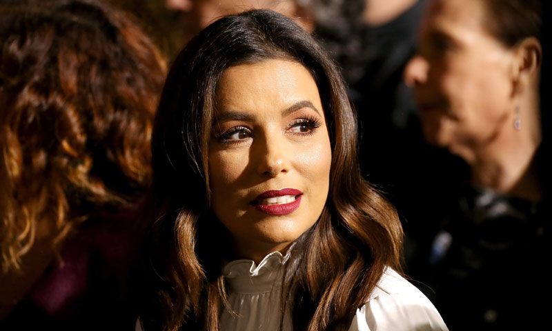 El gran propósito de Eva Longoria: lograr que todas las mujeres lleven faldas veganas