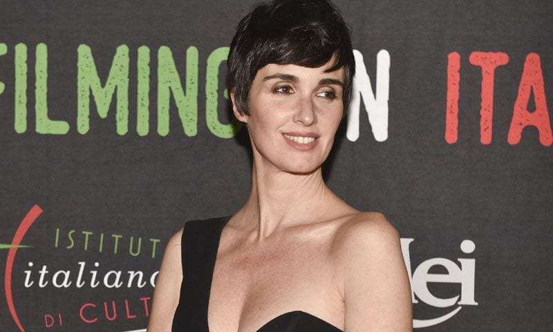 Paz Vega, Daisy Ridley y la revolución del escote en los vestidos negros